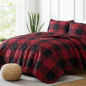 Brand New Red & Black Westport Woodland Check Reversible Quilt Set!